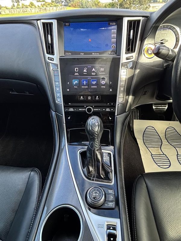 2015 Nissan Skyline 350GT Hybrid Carousel 7