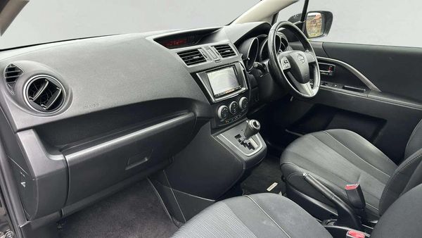 2015 Nissan Lafesta 2.0 Highway Star Carousel 3