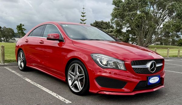 2015 Mercedes-Benz CLA250 Leather Exclusive AMG Package Carousel 11