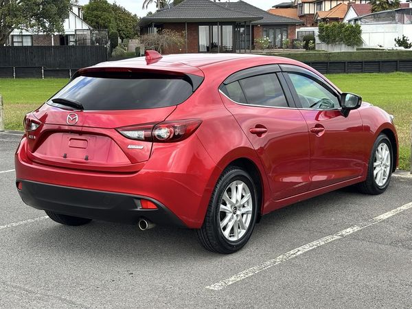 2015 Mazda Axela 15S Skyactiv Carousel 17