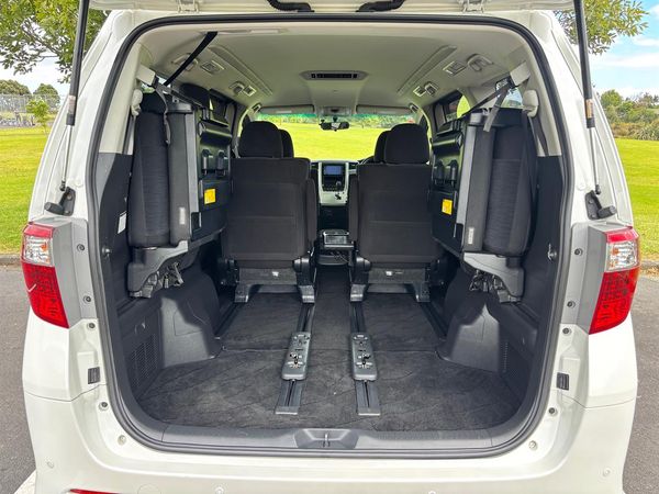 2012 Toyota Alphard 240S 7 Seater Carousel 6