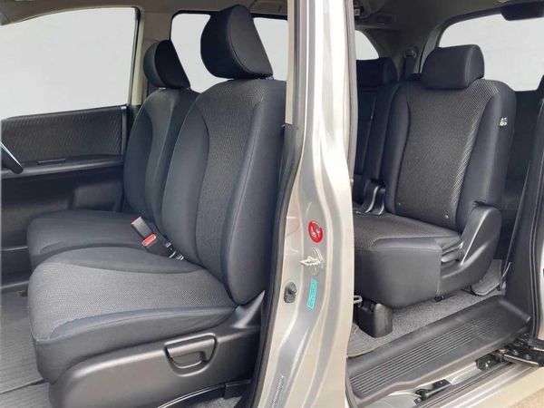 2012 Honda Freed 1.5 Hybrid 7 Seater Carousel 3