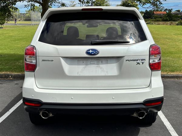 2013 Subaru Forester 2.0 XT Eye Sight Carousel 16