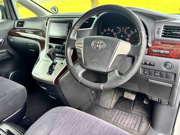 2012 Toyota Alphard 240S 7 Seater Carousel 1