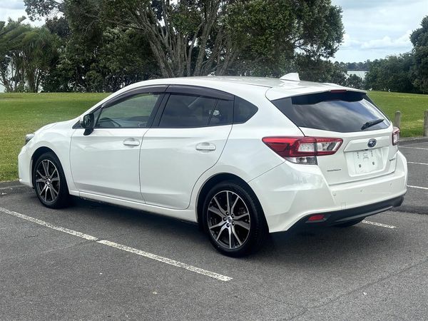2017 Subaru Impreza 2.0 iL Eyesight 4WD Carousel 15