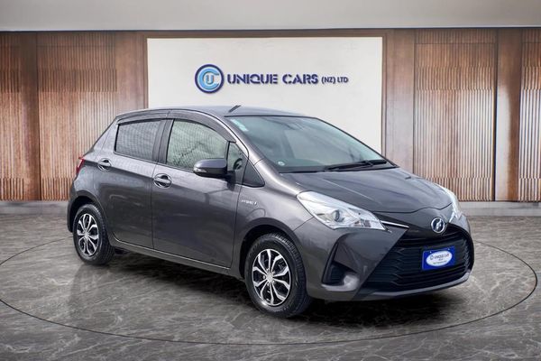 2017 Toyota Vitz 1.5 F Hybrid Carousel 11