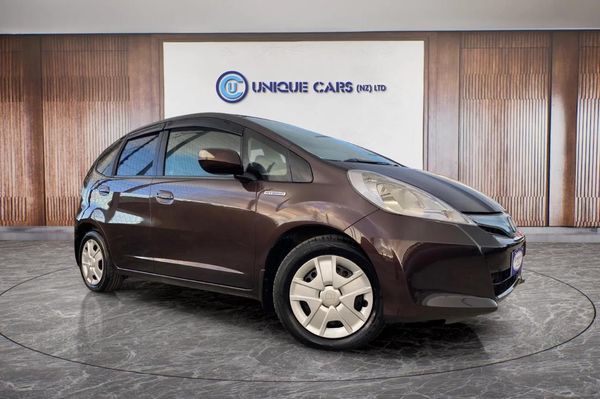 2012 Honda Fit Hybrid Smart Selection Carousel 10