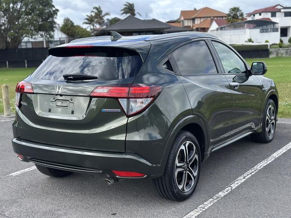 2013 Honda Vezel 1.5 Z Hybrid Carousel 17