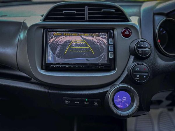 2012 Honda Fit Hybrid Smart Selection Carousel 9