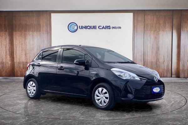 2017 Toyota Vitz 1.5 F Hybrid