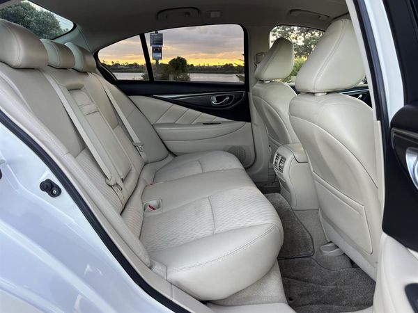 2016 Nissan Skyline 20 GT-t Carousel 5
