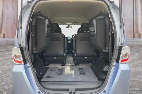 2013 Honda Freed 1.5 Hybrid Flexi Package Carousel 7