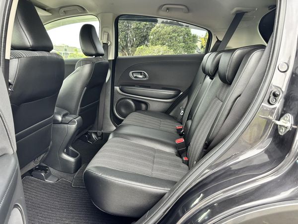 2014 Honda Vezel 1.5X AWD Hybrid Carousel 4