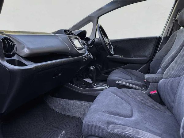 2012 Honda Fit Hybrid Smart Selection Carousel 3
