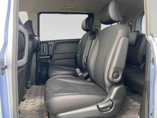 2013 Honda Freed 1.5 Hybrid Flexi Package Carousel 3