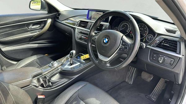 2013 BMW 320D Luxury Package Carousel 2