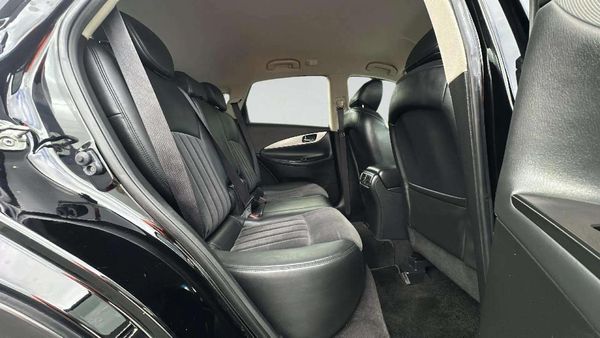 2012 Nissan Skyline 370GT Crossover Carousel 5