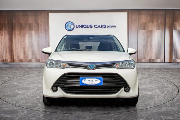 2017 Toyota Corolla Axio 1.5X Facelift Carousel 12