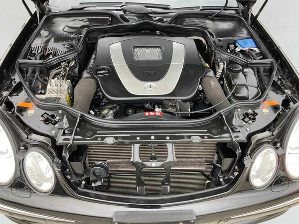 2006 Mercedes-Benz E350 Avantgarde Carousel 9