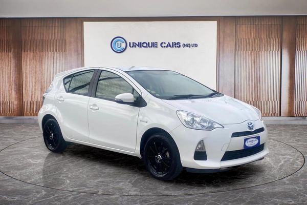 2014 Toyota Aqua 1.5 Type L Hybrid Carousel 11