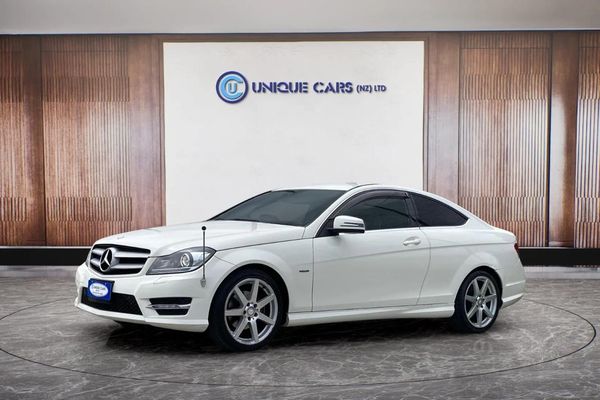 2012 Mercedes-Benz C250 Blue Efficiency Carousel 13
