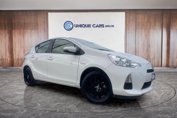 2014 Toyota Aqua 1.5 Type L Hybrid Carousel 10