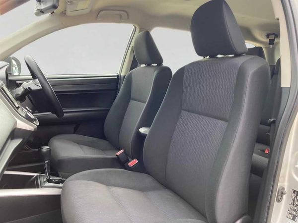 2017 Toyota Corolla Fielder 1.5G Hybrid Carousel 4