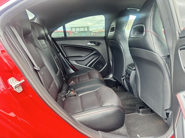 2015 Mercedes-Benz CLA250 Leather Exclusive AMG Package Carousel 5