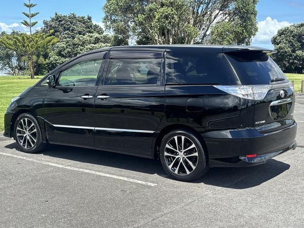 2015 Toyota Estima 2.4 Aeras Facelift Carousel 15