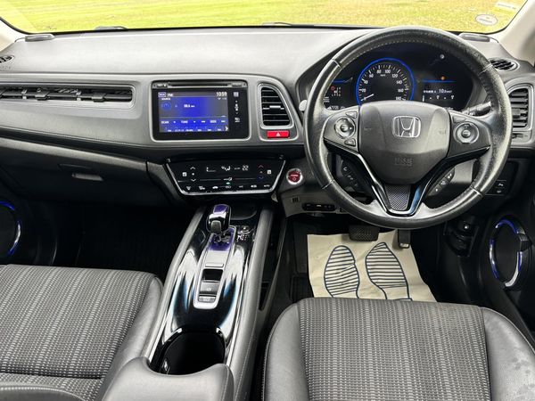 2014 Honda Vezel 1.5X AWD Hybrid Carousel 1