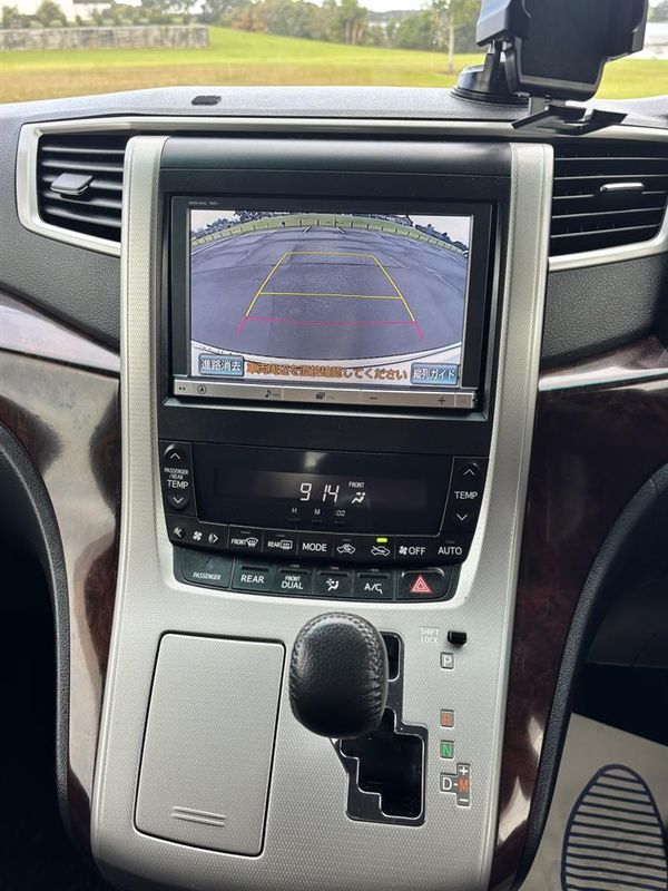 2013 Toyota Vellfire 24Z 7 Seater Carousel 8