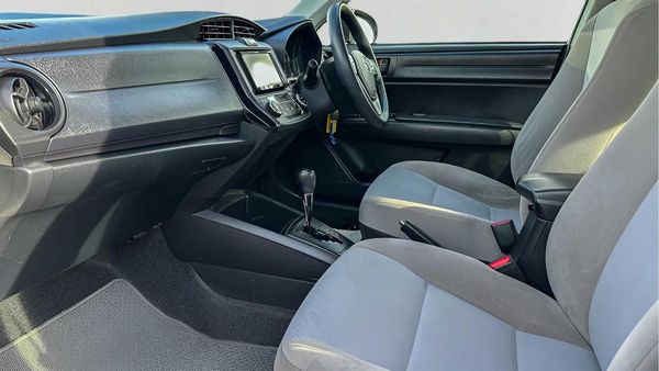 2017 Toyota Corolla Axio 1.5X Facelift Carousel 3