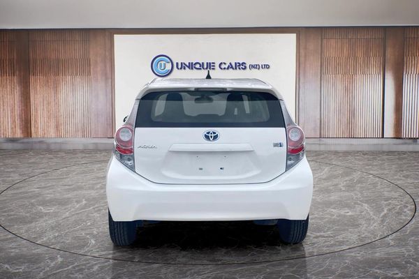 2014 Toyota Aqua 1.5 Type L Hybrid Carousel 16