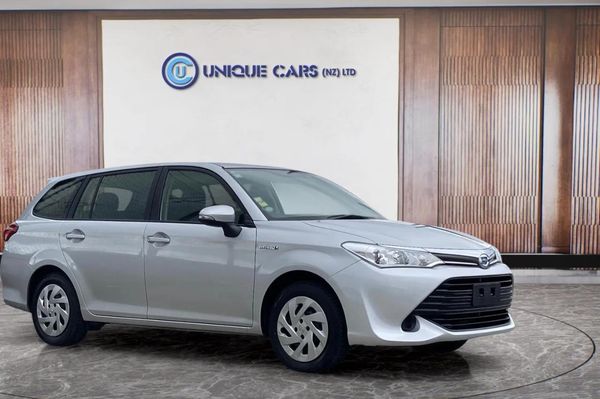 2017 Toyota Corolla Fielder 1.5G Hybrid Carousel 11