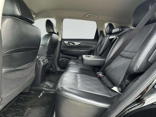 2014 Nissan X-Trail 20X Facelift Carousel 4