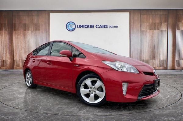 2014 Toyota Prius 1.8 Type S Facelift Carousel 10