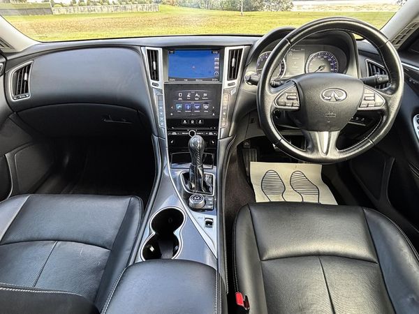 2015 Nissan Skyline 350GT Hybrid Carousel 2