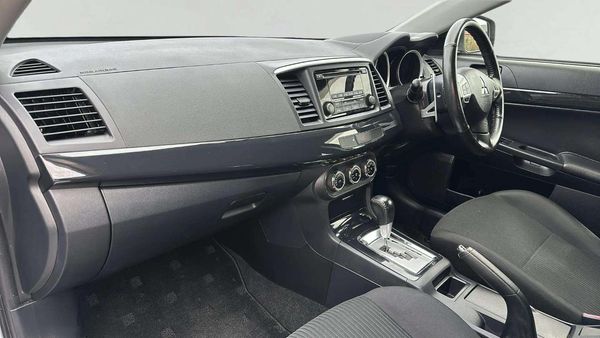 2014 Mitsubishi Galant Fortis Sportsback Carousel 3