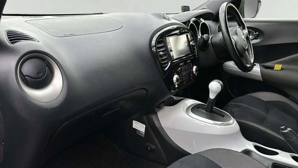 2014 Nissan Juke 15RX Type V Carousel 3
