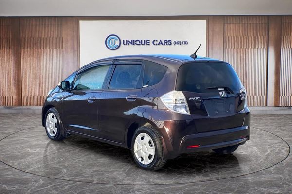 2012 Honda Fit Hybrid Smart Selection Carousel 15