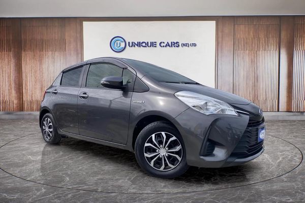 2017 Toyota Vitz 1.5 F Hybrid Carousel 10