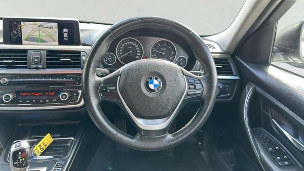 2013 BMW 320D Luxury Package Carousel 7