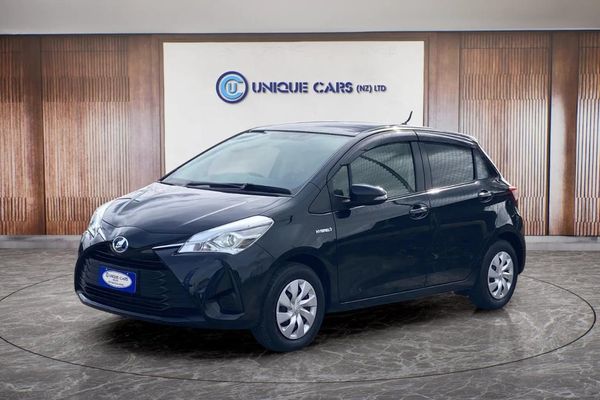 2017 Toyota Vitz 1.5 F Hybrid Carousel 13