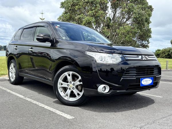 2014 Mitsubishi Outlander 2.4G 4WD 7 Seater