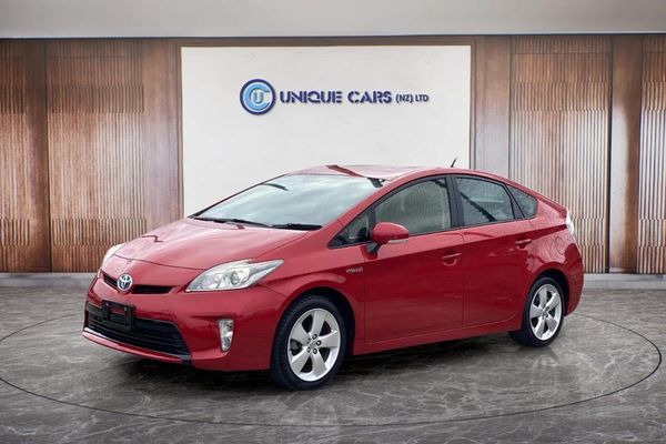 2014 Toyota Prius 1.8 Type S Facelift Carousel 14