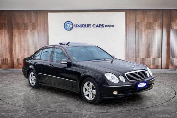 2006 Mercedes-Benz E350 Avantgarde Carousel 11