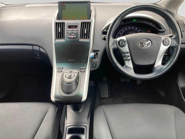 2012 Toyota Sai 2.4 S Hybrid Carousel 1