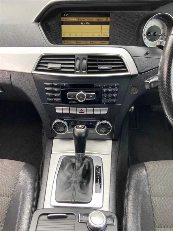2012 Mercedes-Benz C250 Blue Efficiency Carousel 7
