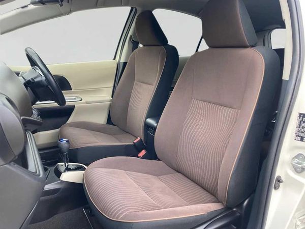 2012 Toyota Aqua 1.5 Type G Hybrid Carousel 4