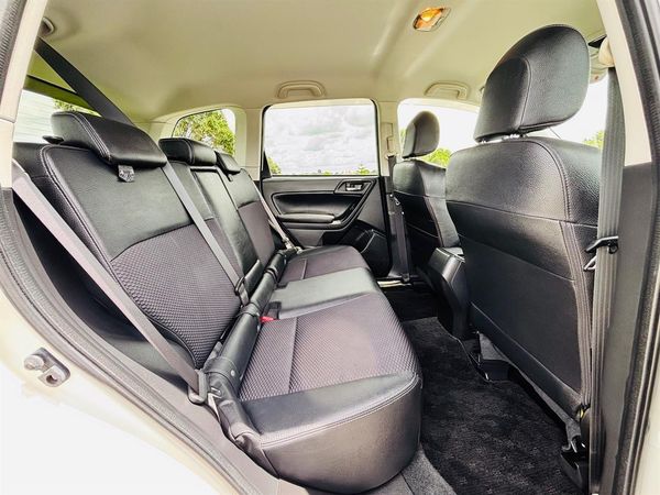 2013 Subaru Forester 2.0 XT Eye Sight Carousel 4
